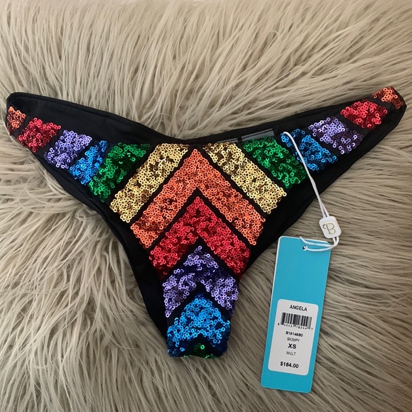 Beach Bunny rainbow Angela - Picture 2 of 5